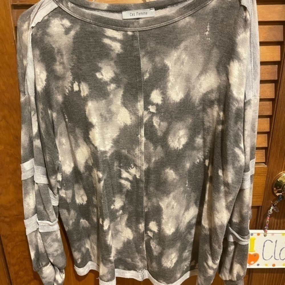 Light weight tie dye‎ grey sweatshirt